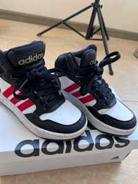 Кросівки дитячі adidas