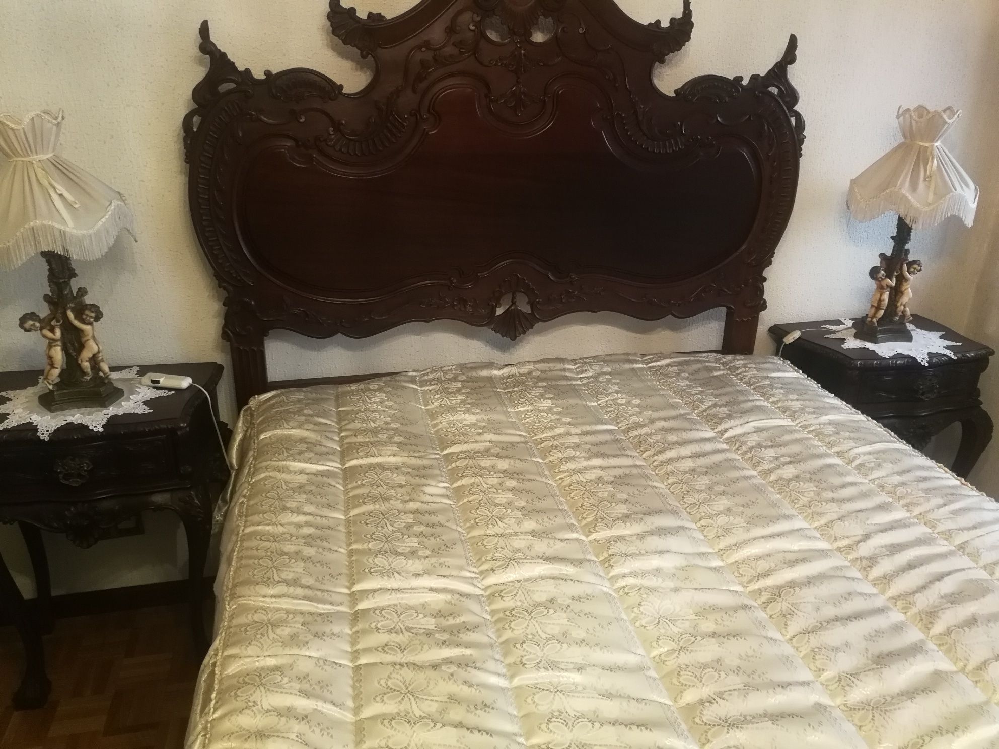 Mobília de quarto antiga