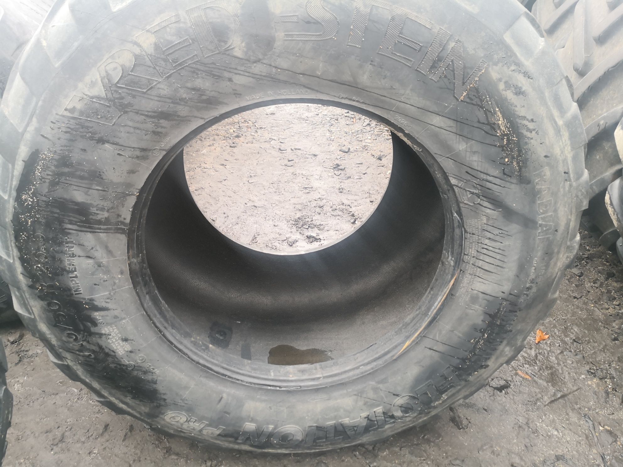 710/50r26.5 vredestein komplet polecam mozliwa sztuka