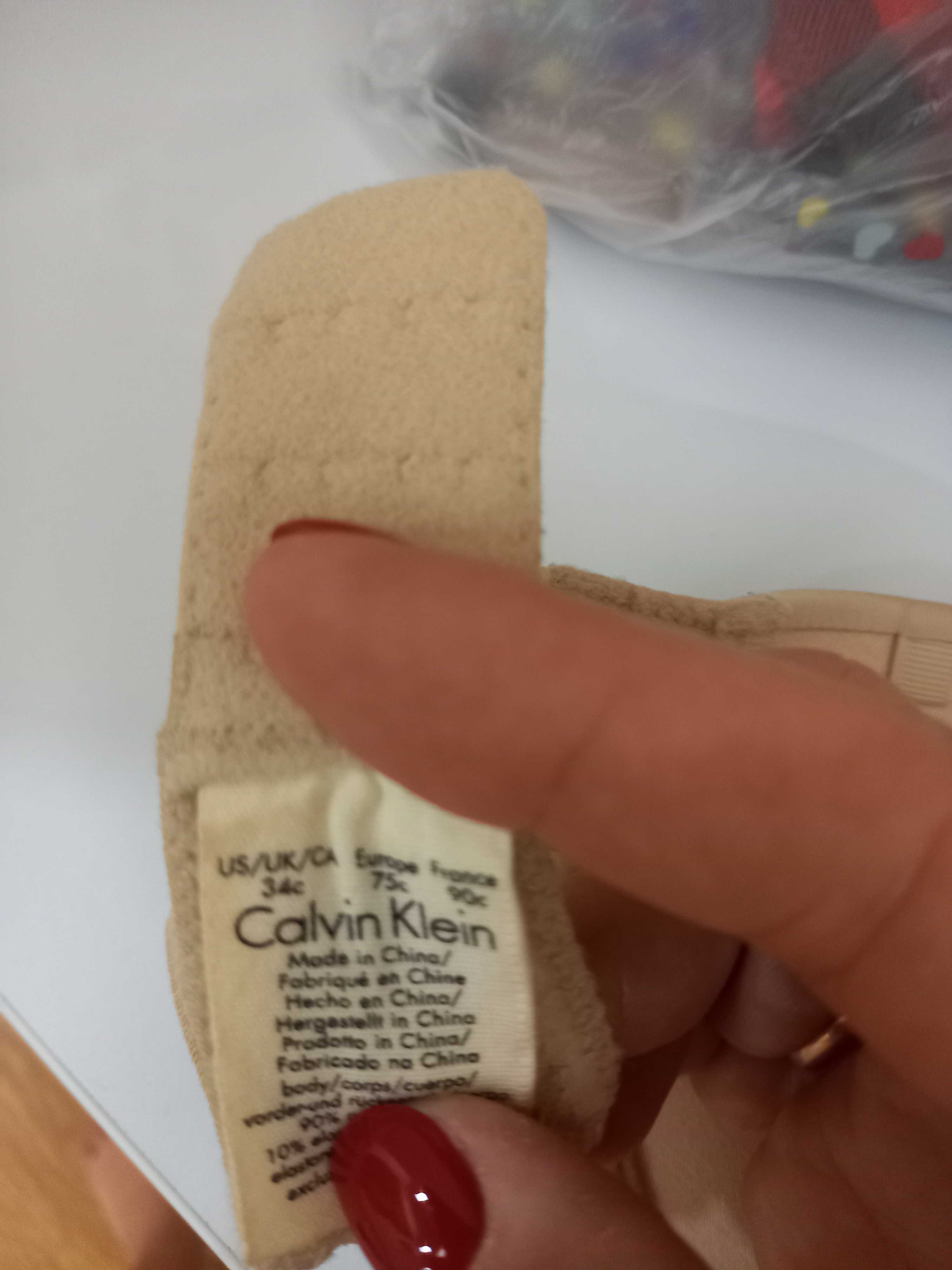 Продам бюстгалтери бренду Calvin Klein