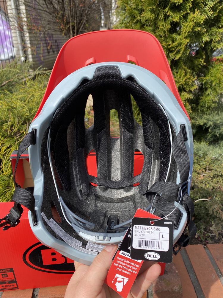 Kask Bell 4forty rozmiar L (58-62cm) czerwony