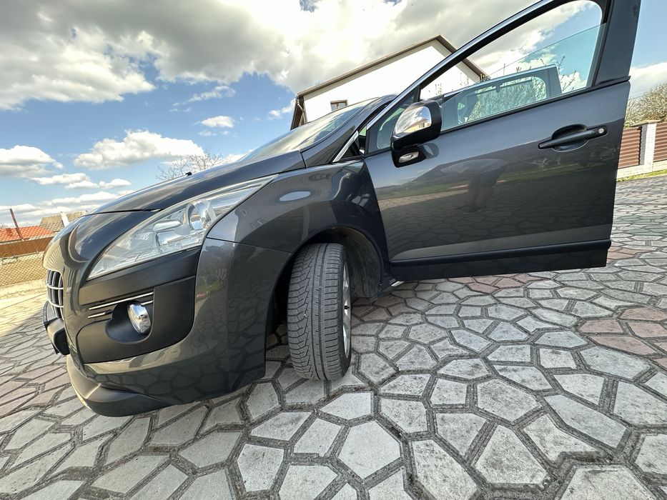 Продам  сімейне авто