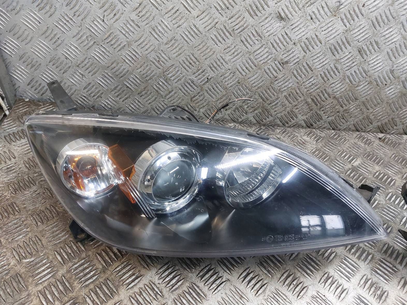 LAMPA LEWY PRZÓD + PRAWY PRZÓD MAZDA 3 I HB 5D BK EU EUROPA TYC