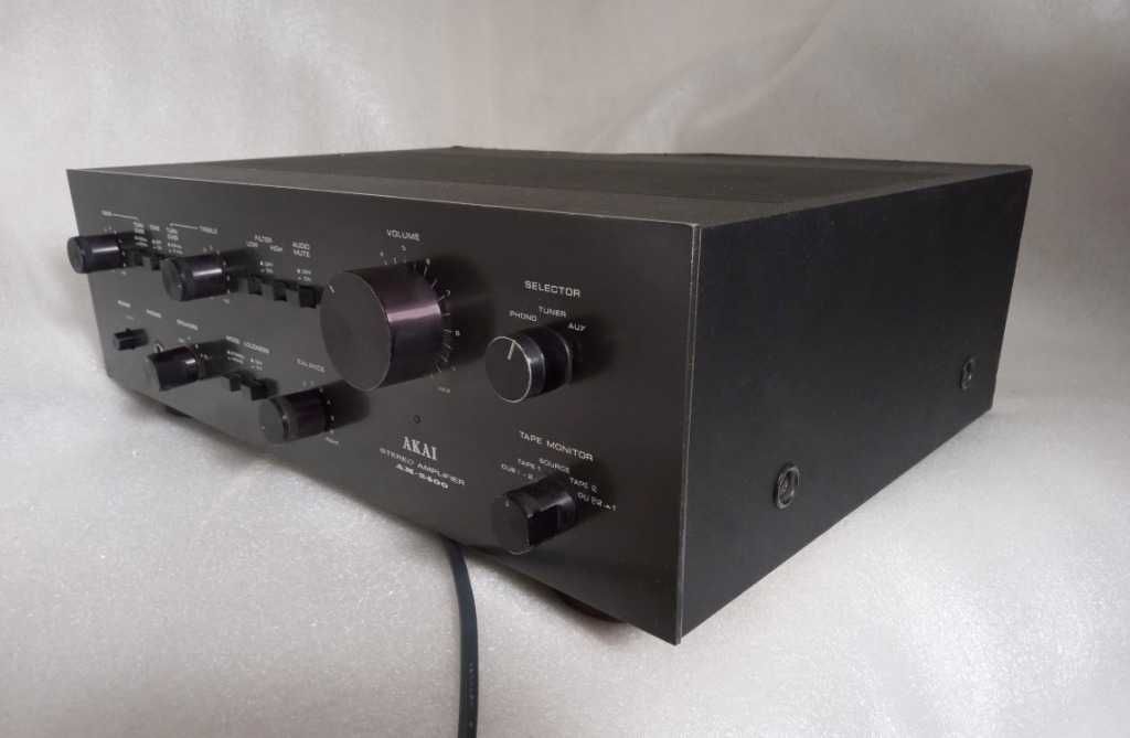 wzmacniacz AKAI AM-2400 Japan ORGINAŁ 1978!
