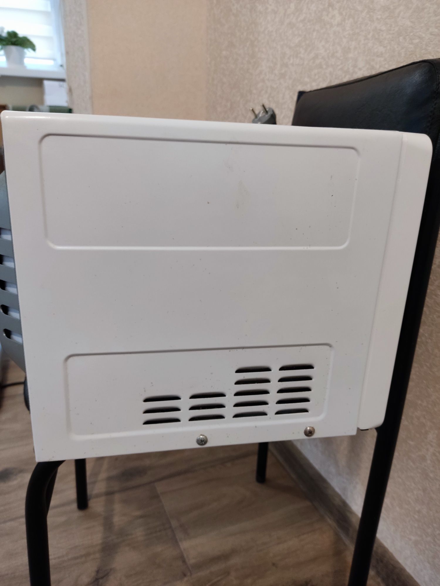 Мікрохвильова піч, LG MB-3929G