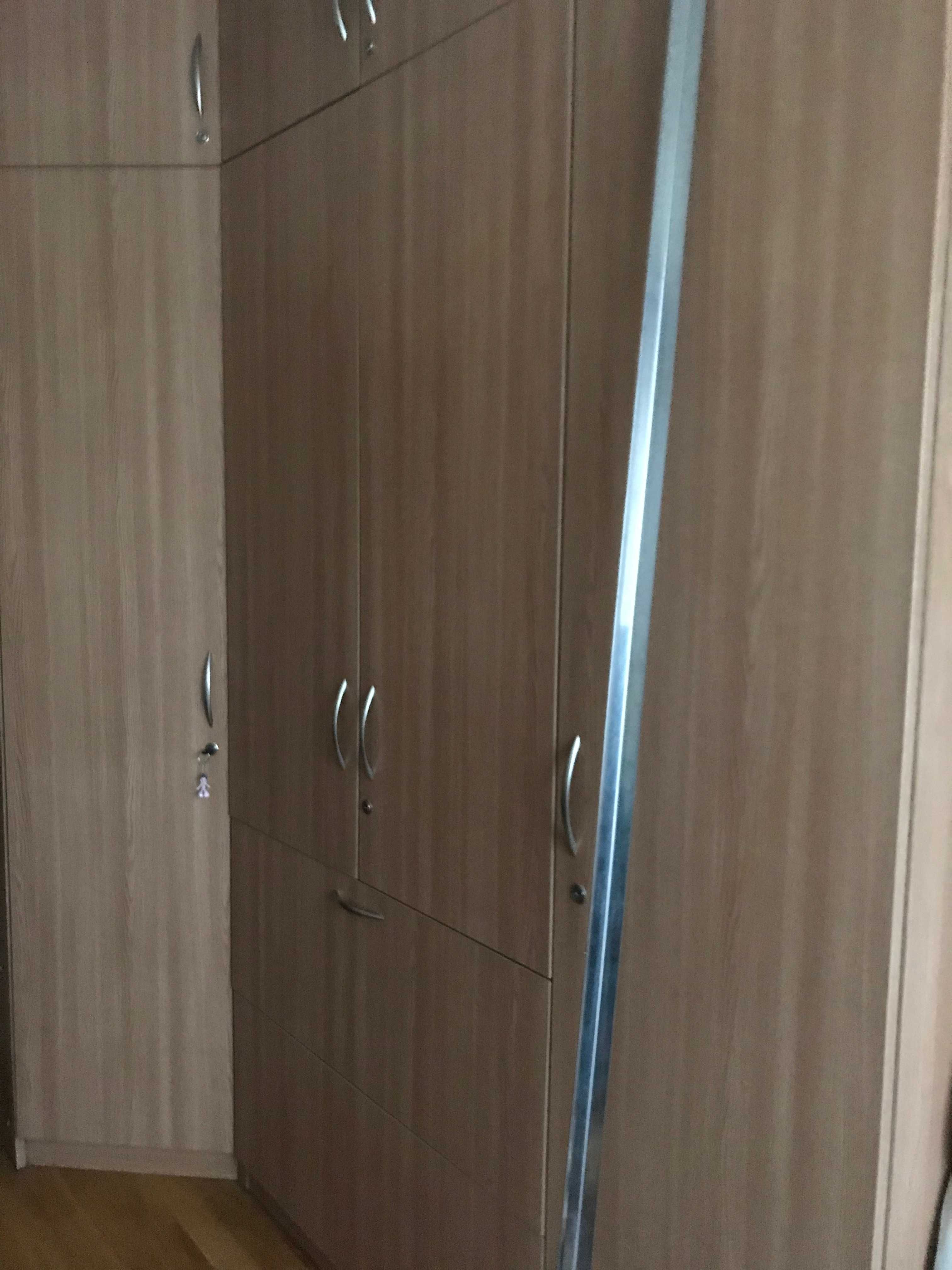 Новые металлические уголки.