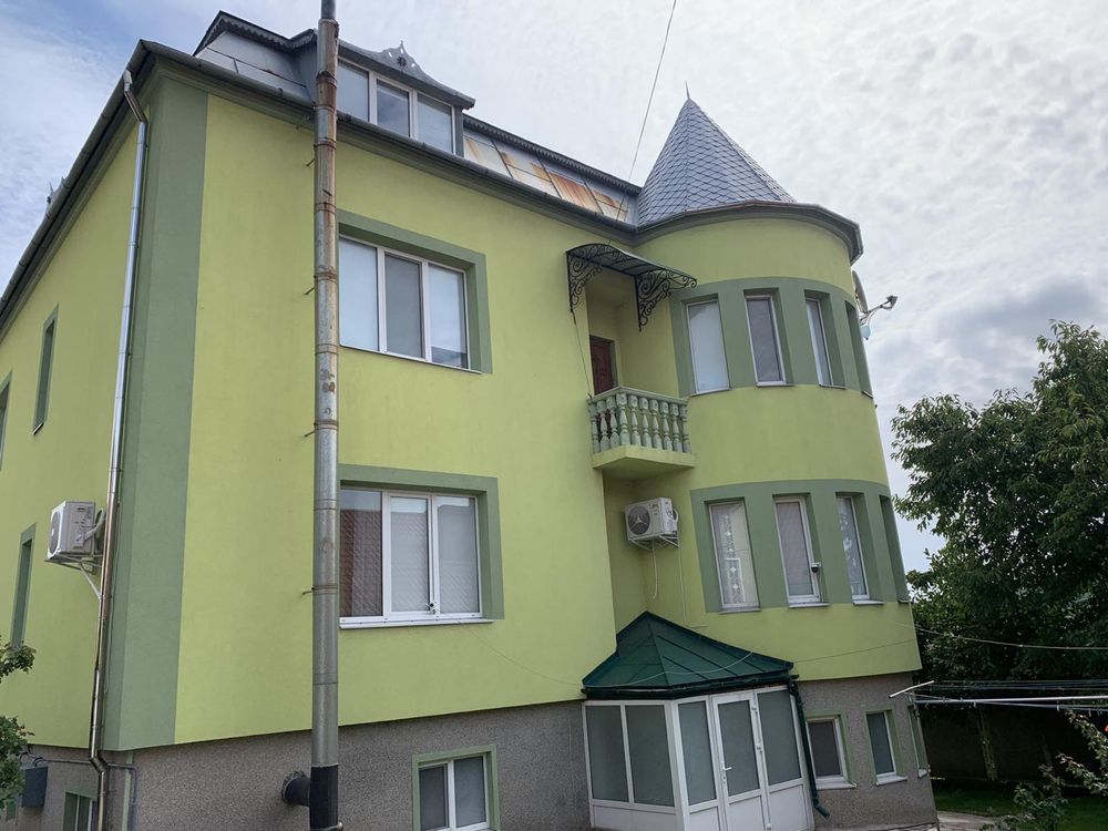 Продам будинок в Гусятині