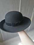 Damski elegancki kapelusz