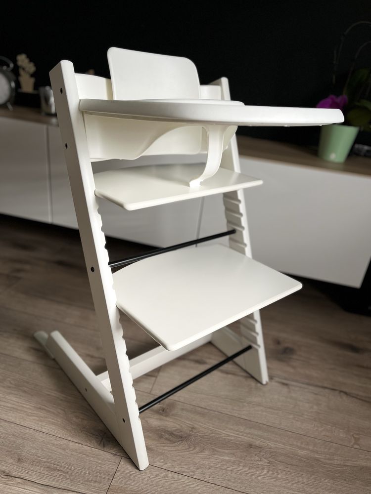 Rezerwacja Krzeselko białe tripp trapp stokke plus baby set w zestawie