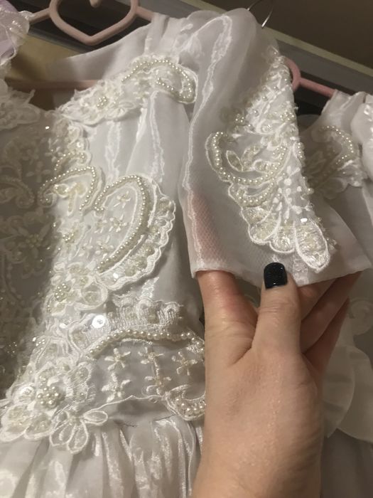 Сукні, повний розпродаж