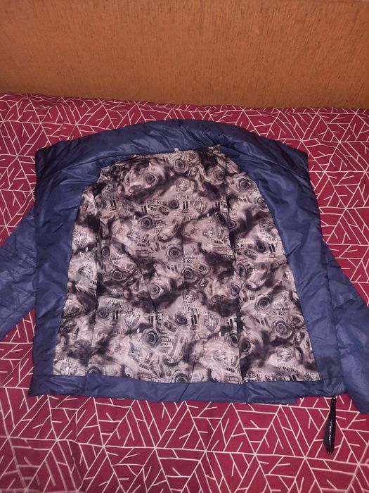 Продам куртку осень-весна