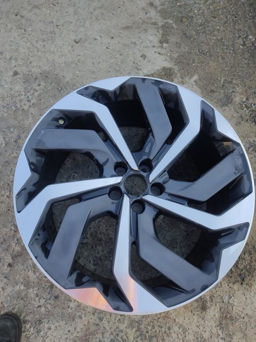 Диск Audi e-tron sport  р21/ет36 /5-112 4ke601025a