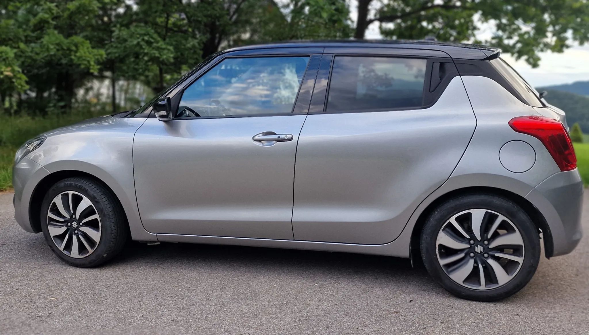 Suzuki Swift SUZUKI SWIFT SHVS 2018 bogata wersja + kompl.zimowych opon