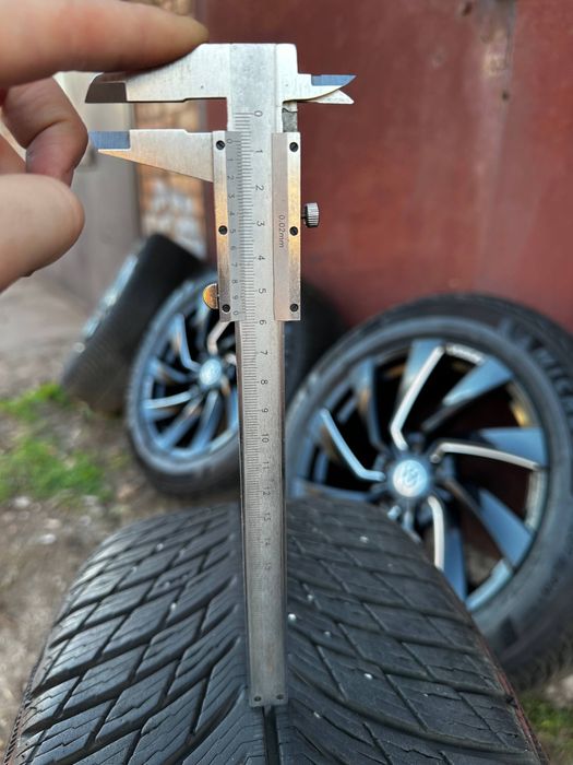 Продам комплект дисків Versus + гума Michelin 235/55 R18