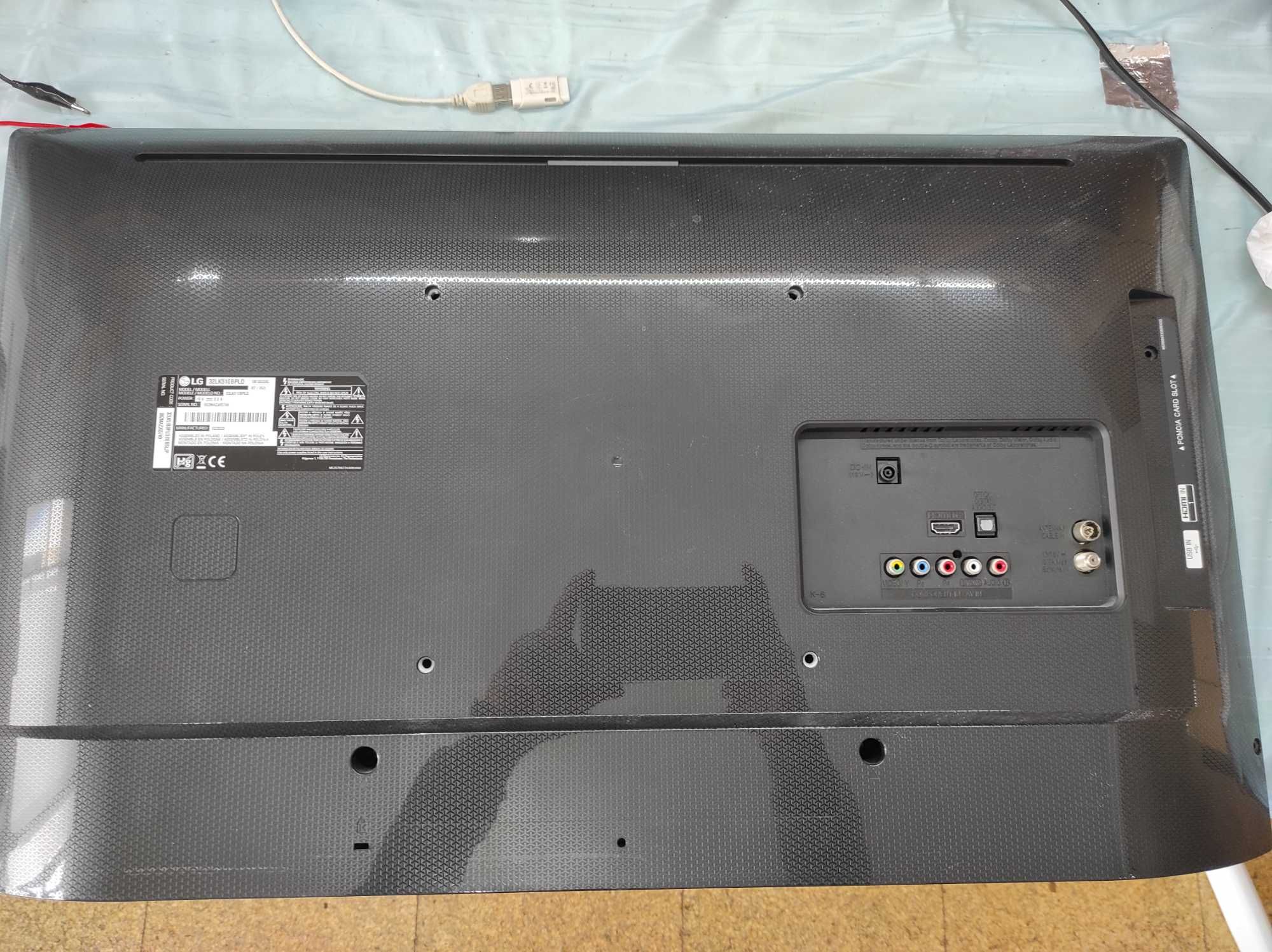 LG modelo 32LK510BPLD, para peças