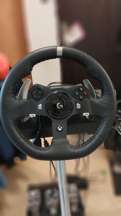 Kierownica Logitech G920 z pedałami + skrzynia biegów + stojak