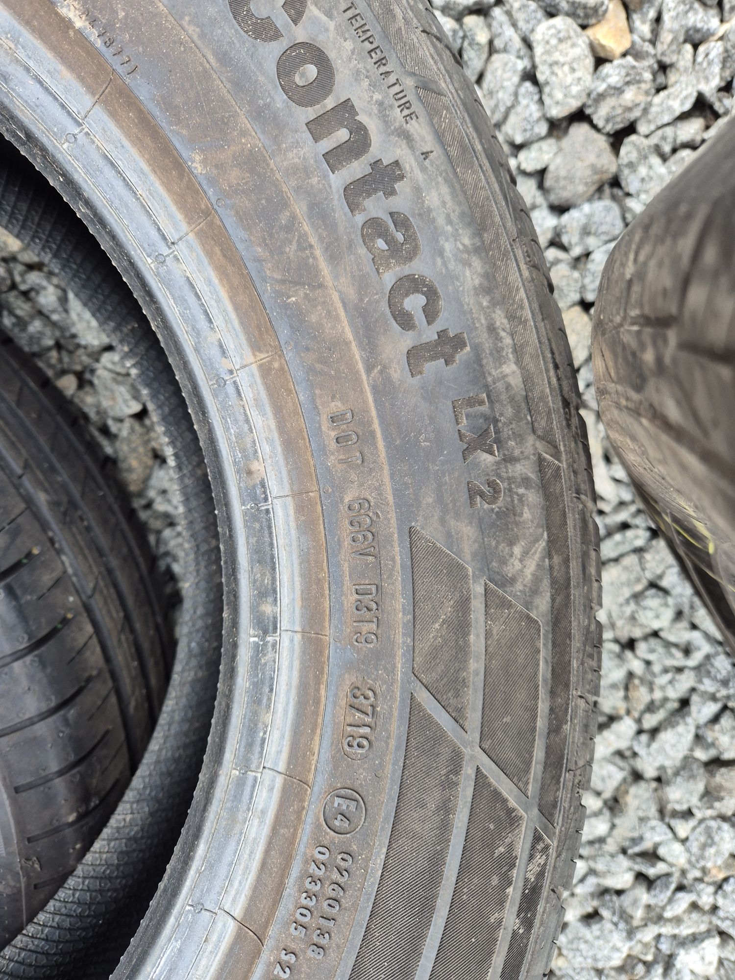 215/65 R16 Continental ContiCrossContact LX2