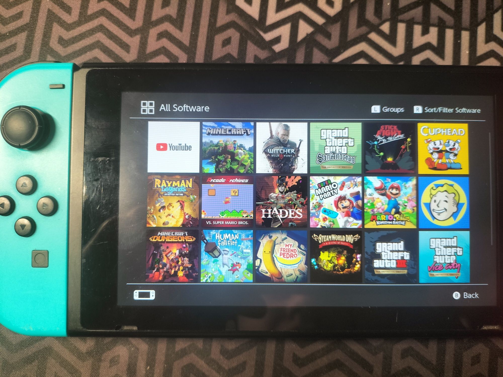Nintendo switch + futerał + dużo gier