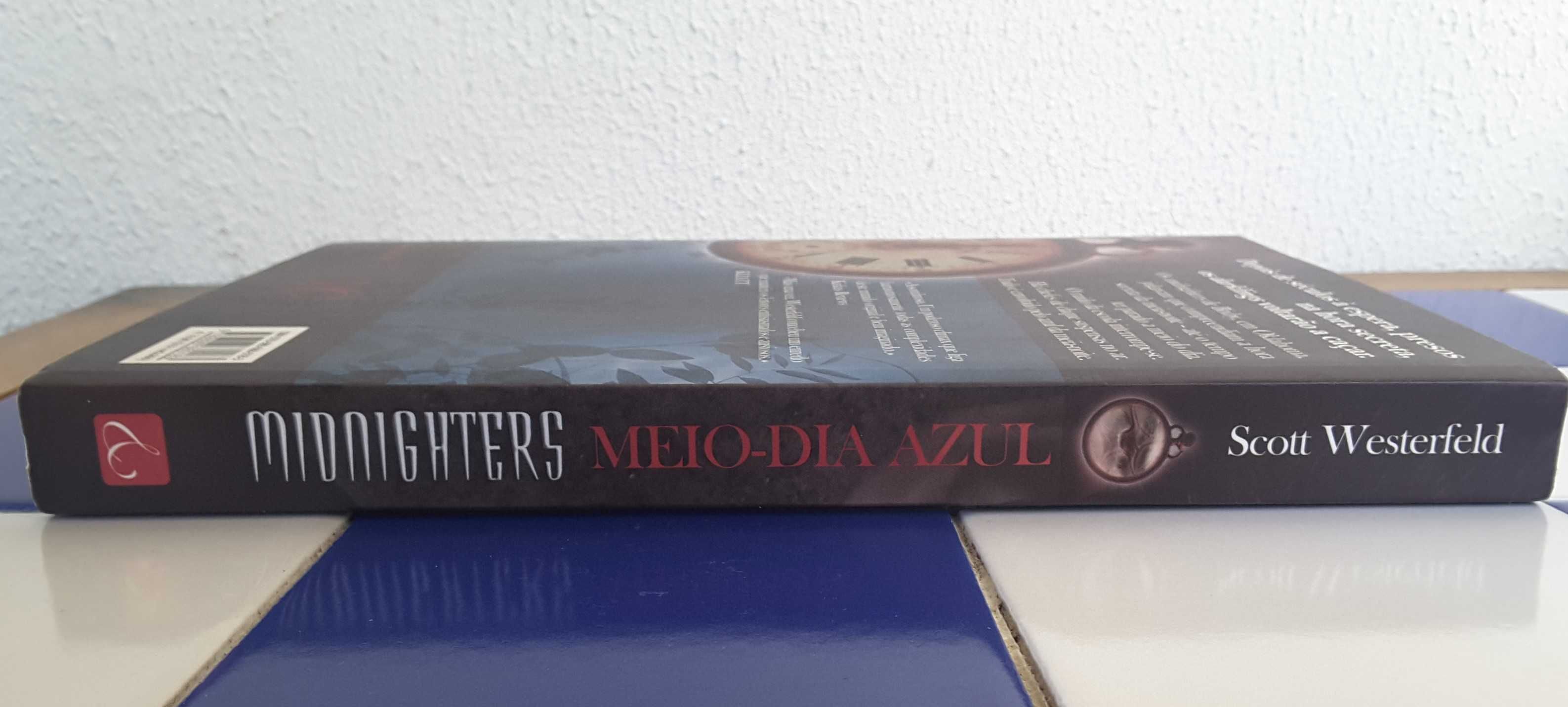 Livro "Midnighters: Meio-Dia Azul", de Scott Westerfeld (NOVO!)