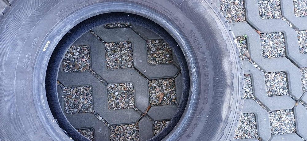 Dwie sztuki opona zimowa Goodride 215x75 R16C