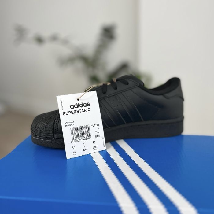 Трендові дитячі кросівки Adidas Superstar! Нові! 33,34. Стильні