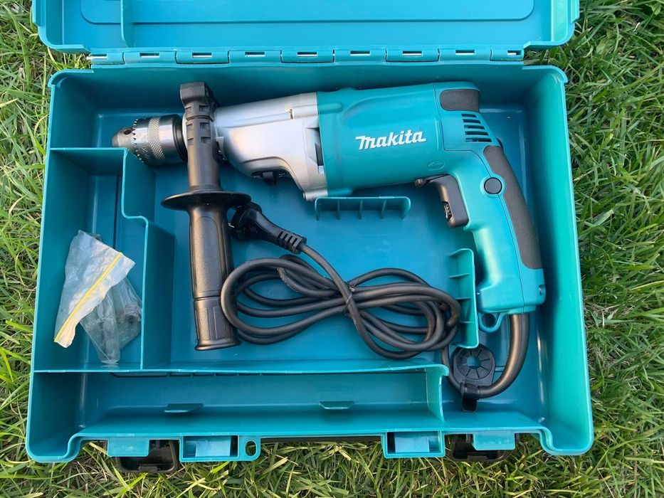 Перфоратор дрель -шуруповерт makita  виробник Японія макіта