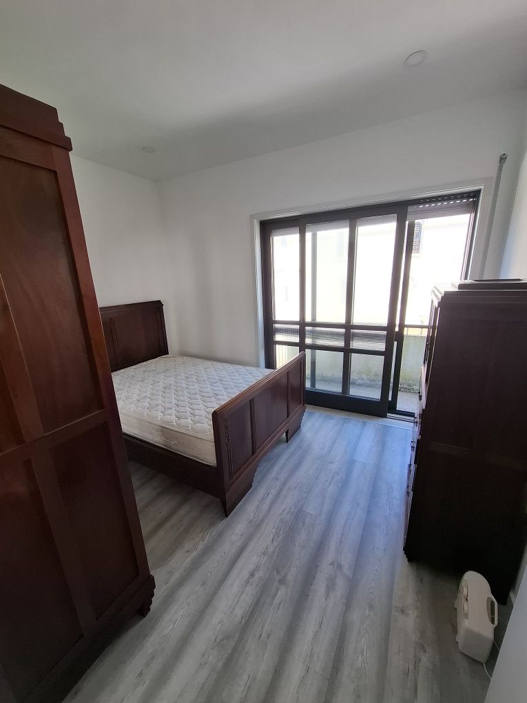Quarto no centro de espinho