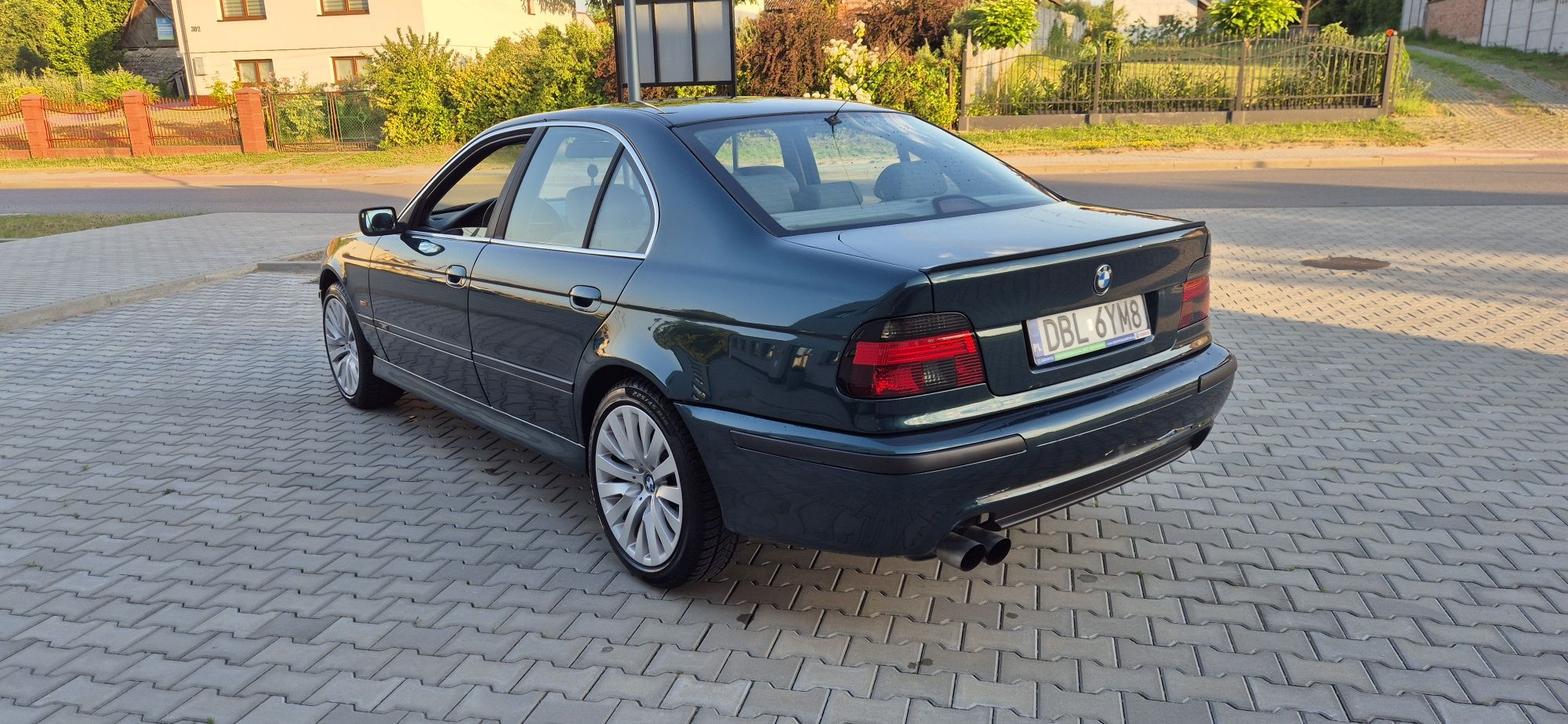 BMW E39 2.8i + LPG Mpakiet sportsitze klima alu 18"