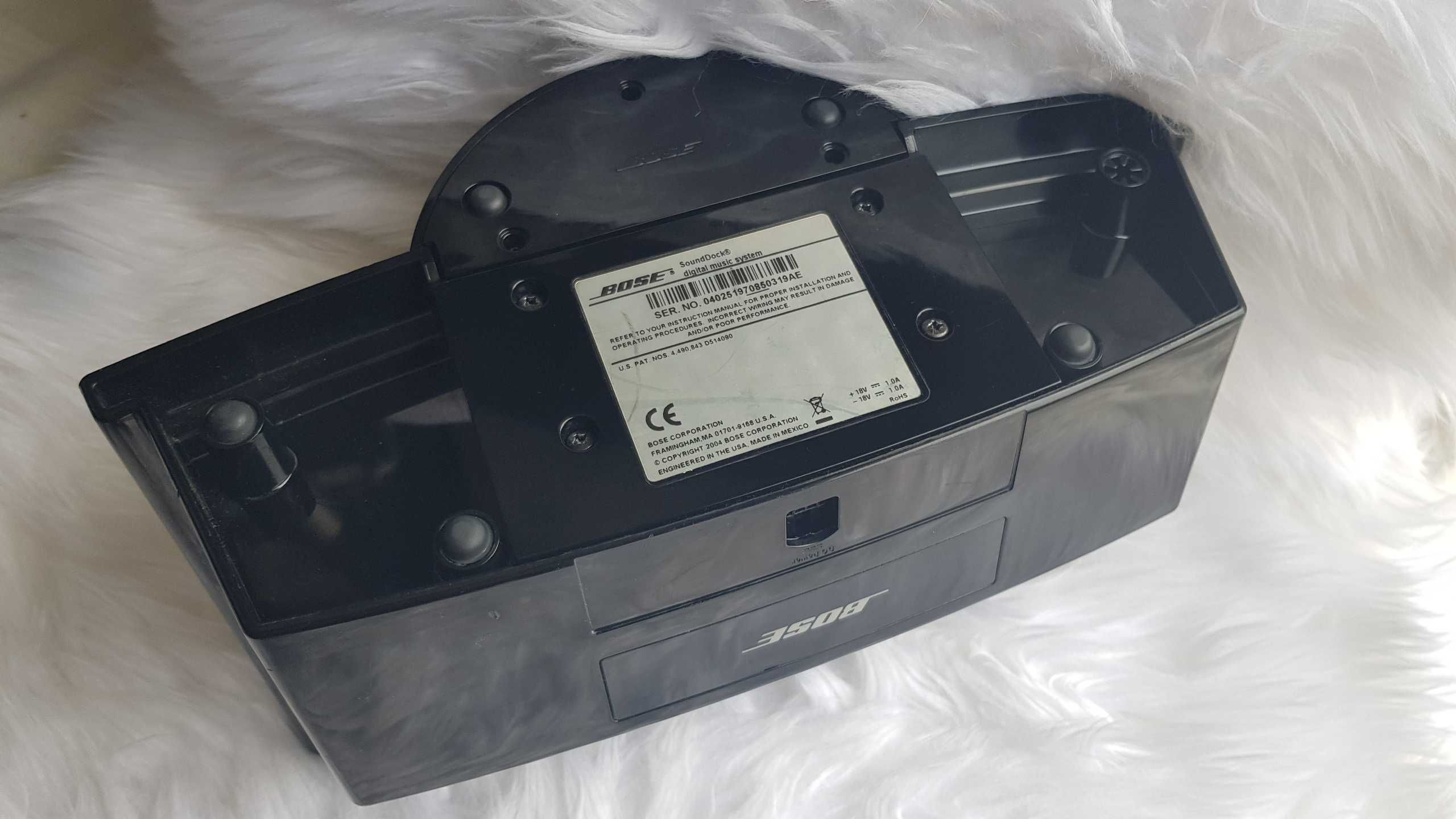 "Bose" Sound dock digital music system