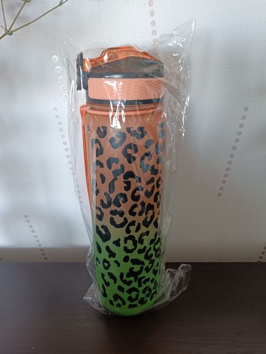 Butelka na wodę , bidon