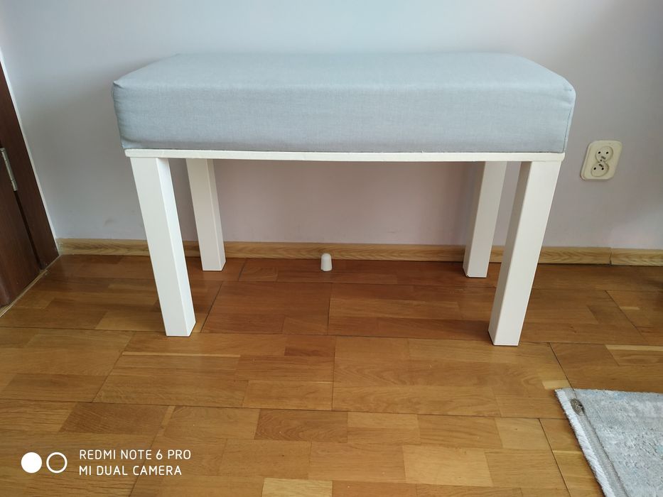 Siedzisko,pufa tapicerowana