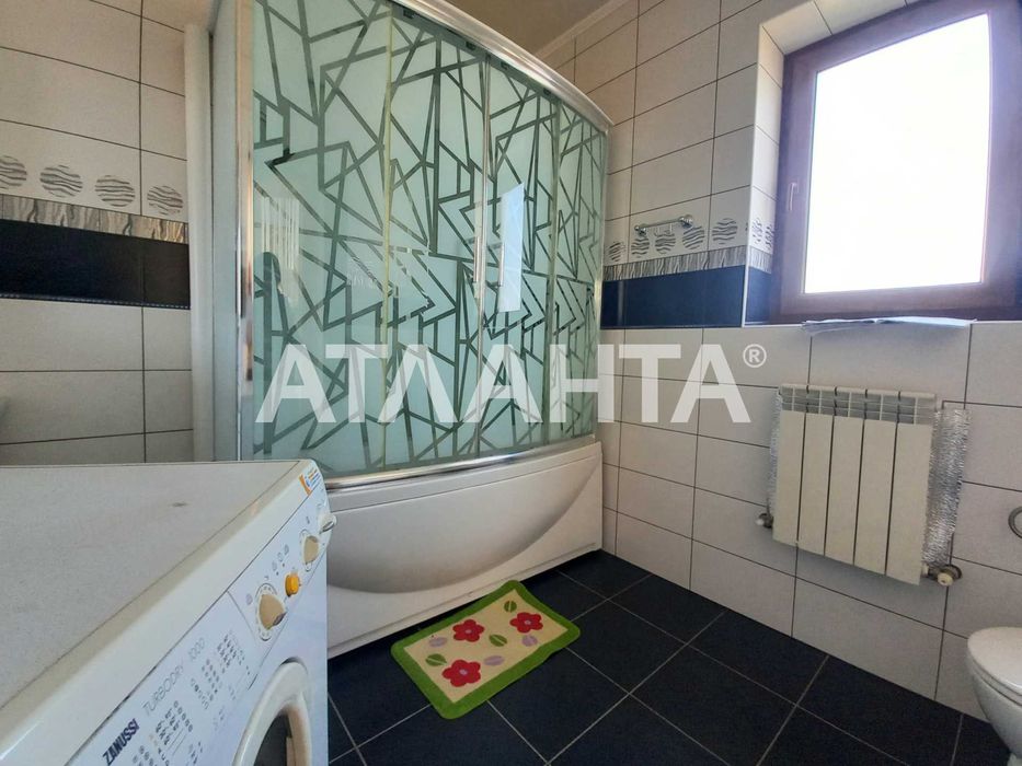 Будинок з ремонтом у Совіньоні