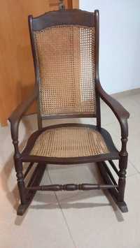 Cadeira Balanço Madeira - Vintage