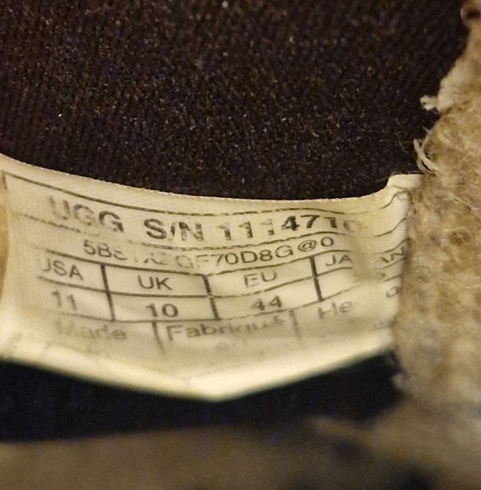 Ботинки  (UGG) размер 43-44