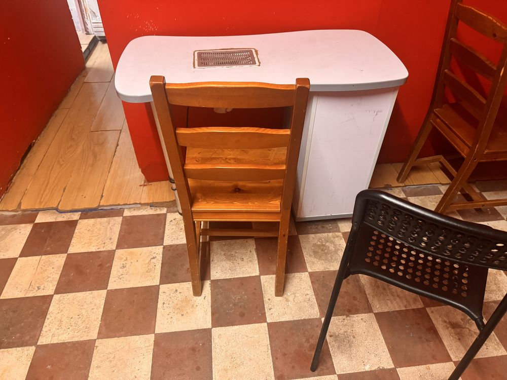 Mesa manicure  com aspiradore