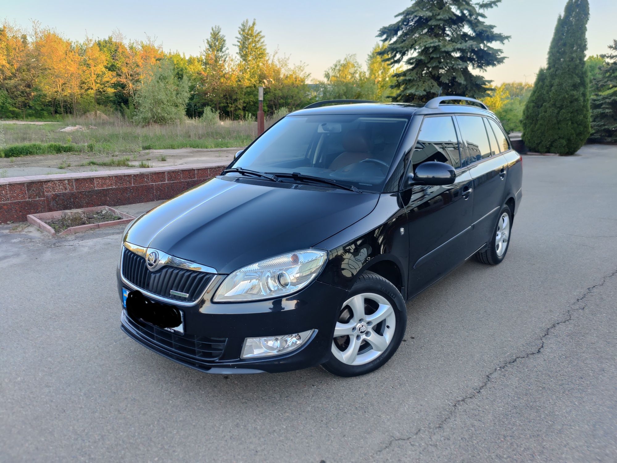 Skoda Fabia 1.2tdi універсал 2012 шкіряний салон