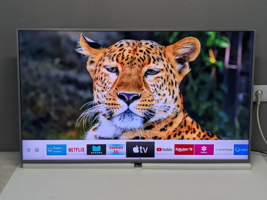 Samsung QE49Q67R (4K QLED VA  Blutooth WiFi)