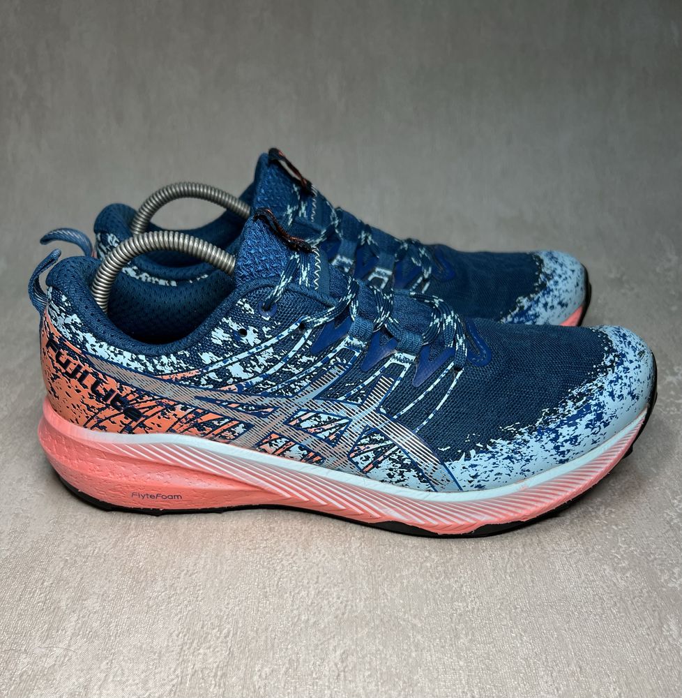 Кросівки Asics Fuji Lite 2