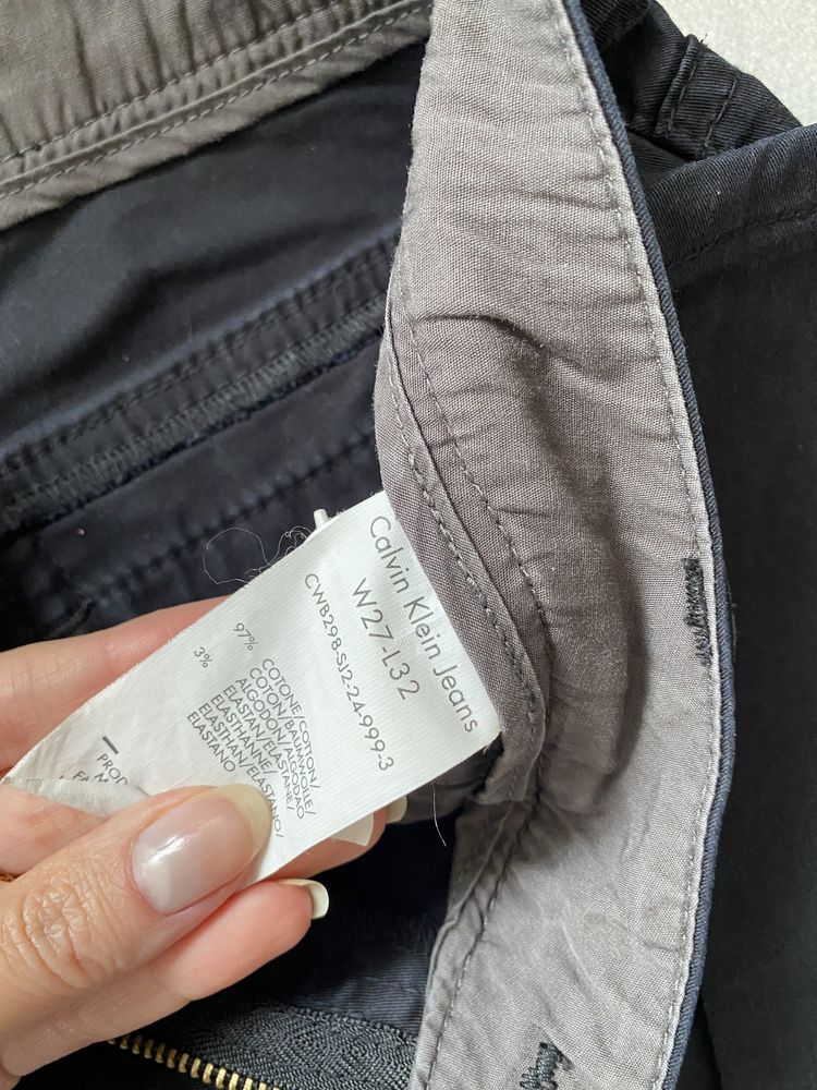 Spodnie czarne marki Calvin Klein Jeans rozm.27/32