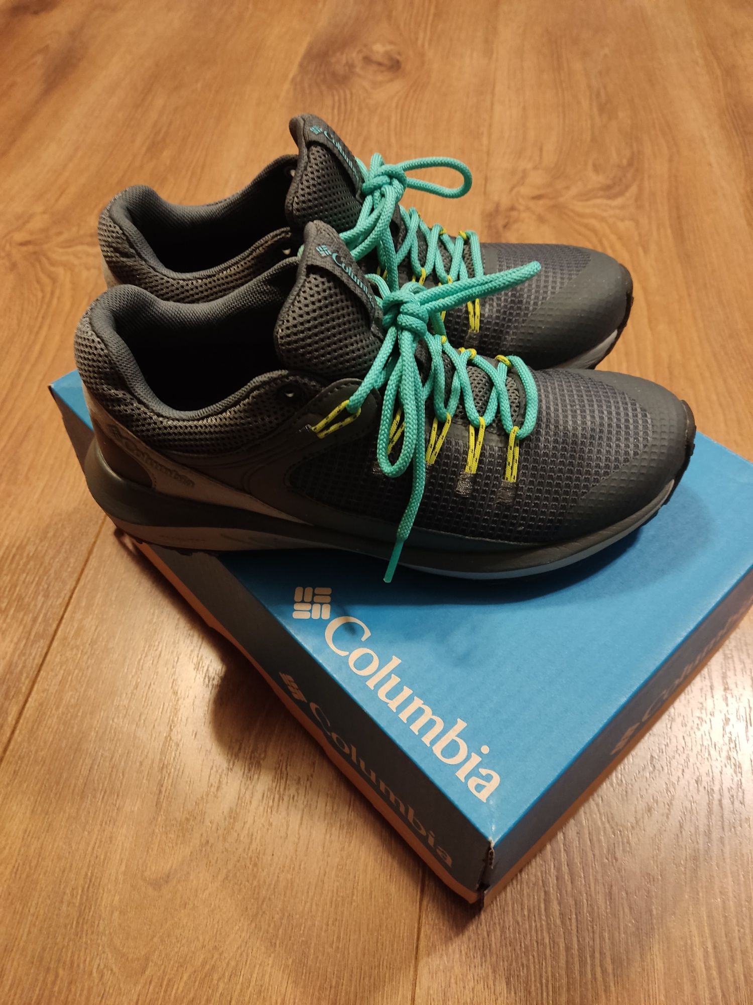 Sprzedam buty damskie Columbia trailstorm wp roz. 39