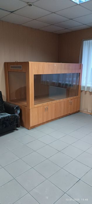 Тераріум великий з тумбами. Б/У.