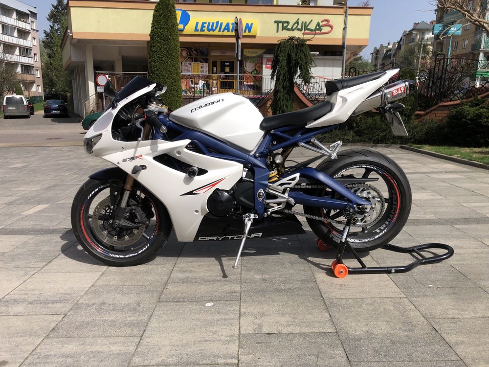 Triumph Daytona 675