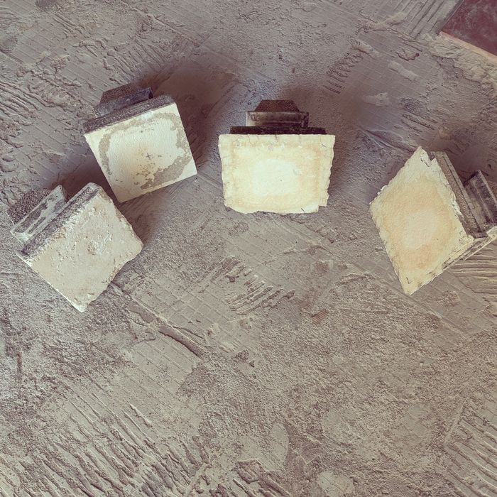 Vendo 4 pinos de pedra