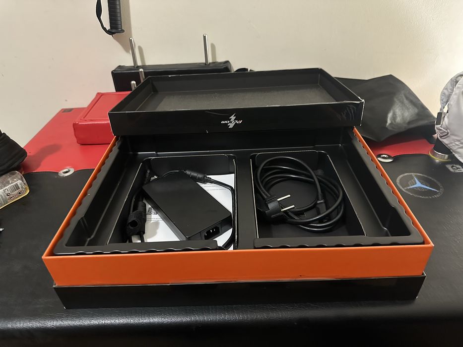 Portátil Gaming PcCom | RTX 4060 | i7-13700H | 1TB SSD | 32GB RAM