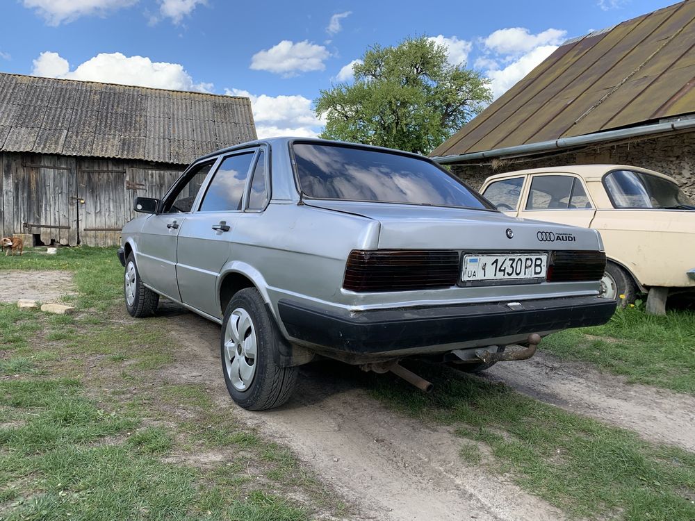 Audi 80 1,8 газ бенз