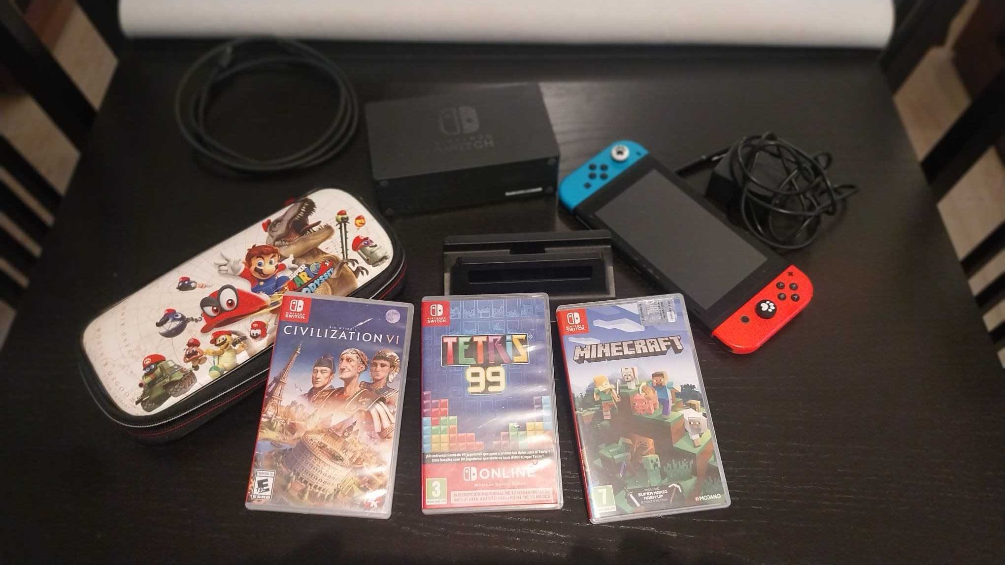Nintendo Switch V1 + Dock + Acessórios + 3 Jogos