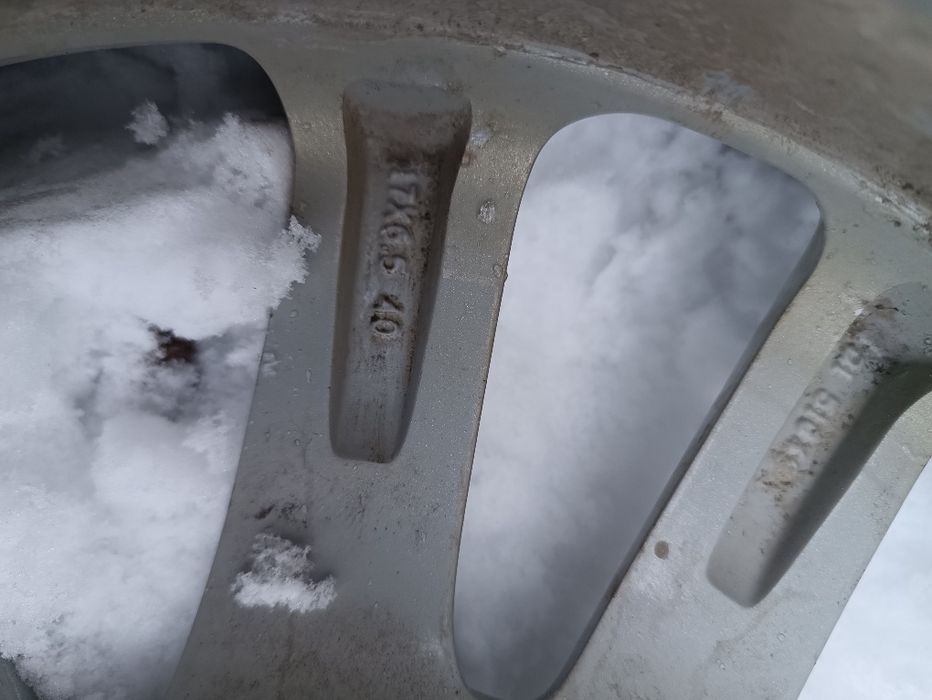 Комплект резины без дисков