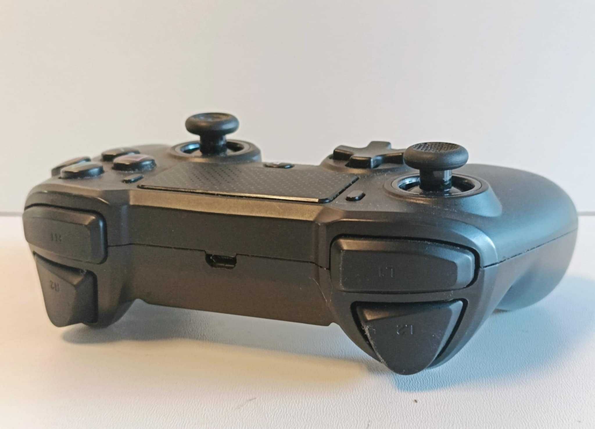 Pad bezprzewodowy do PS4 Nacon czarny #opis /SZ