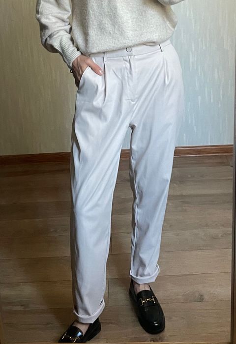 Брюки бежевые тонкие от  shein ,размер м