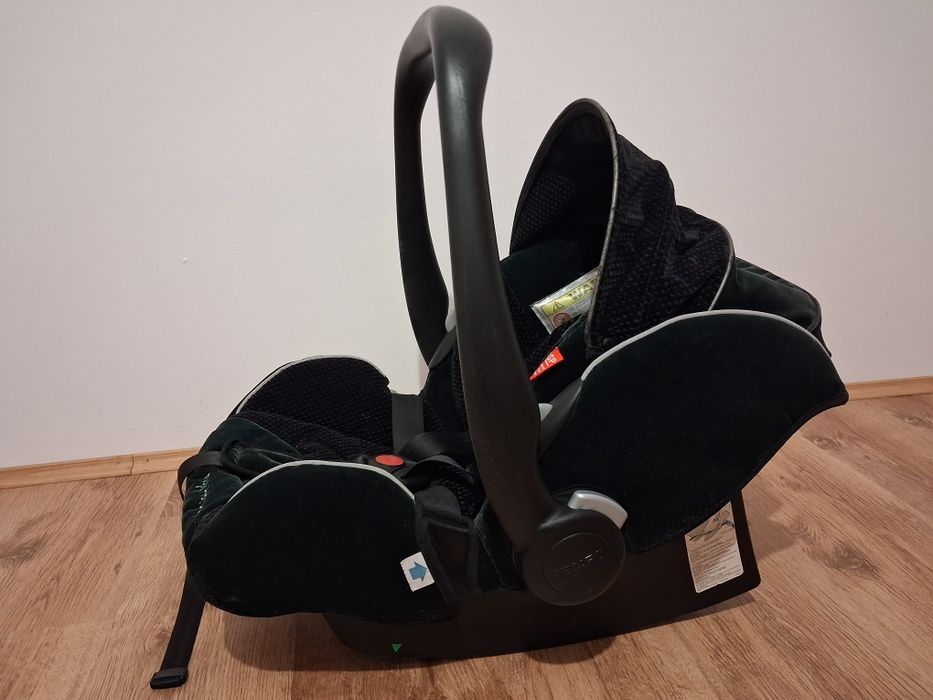Fotelik samochodowy nosidełko RECARO